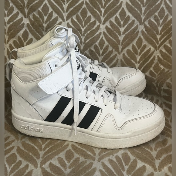 Adidas Lace-Up Originals - Picture 5 of 6